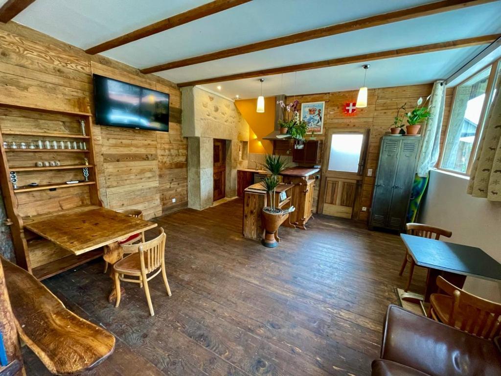 Le Refuge De Chaparon Apartment Lathuile ภายนอก รูปภาพ
